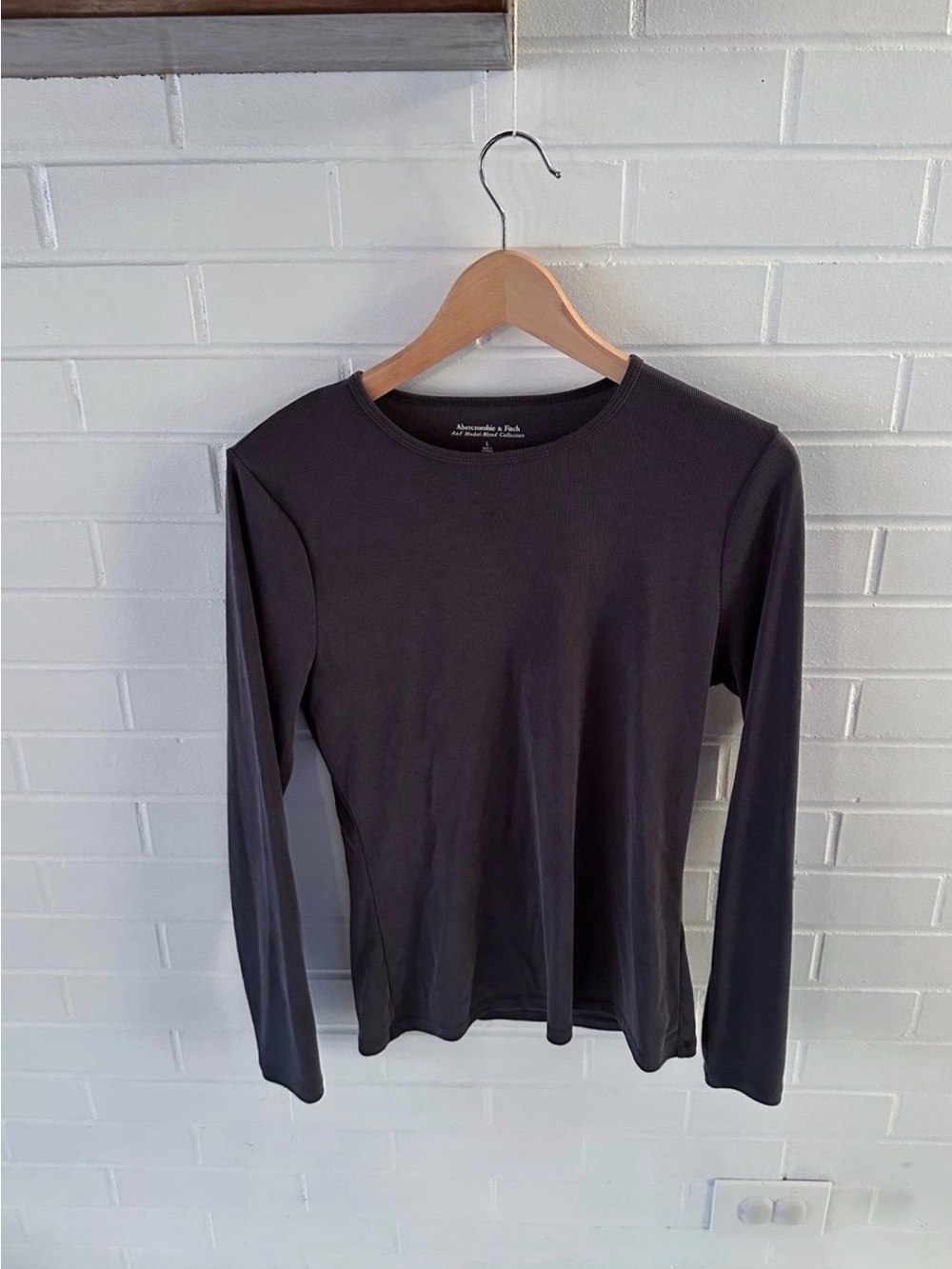 Abercrombie: Women’s Long Sleeve Crewneck Top – Dark Gray - Picture 2 of 5
